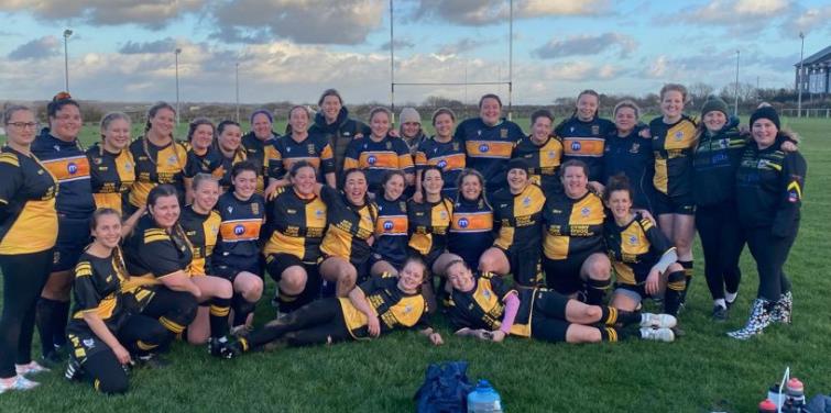 St Davids Ladies and Newport HSOB Ladies prior to the match, both teams in similar colours